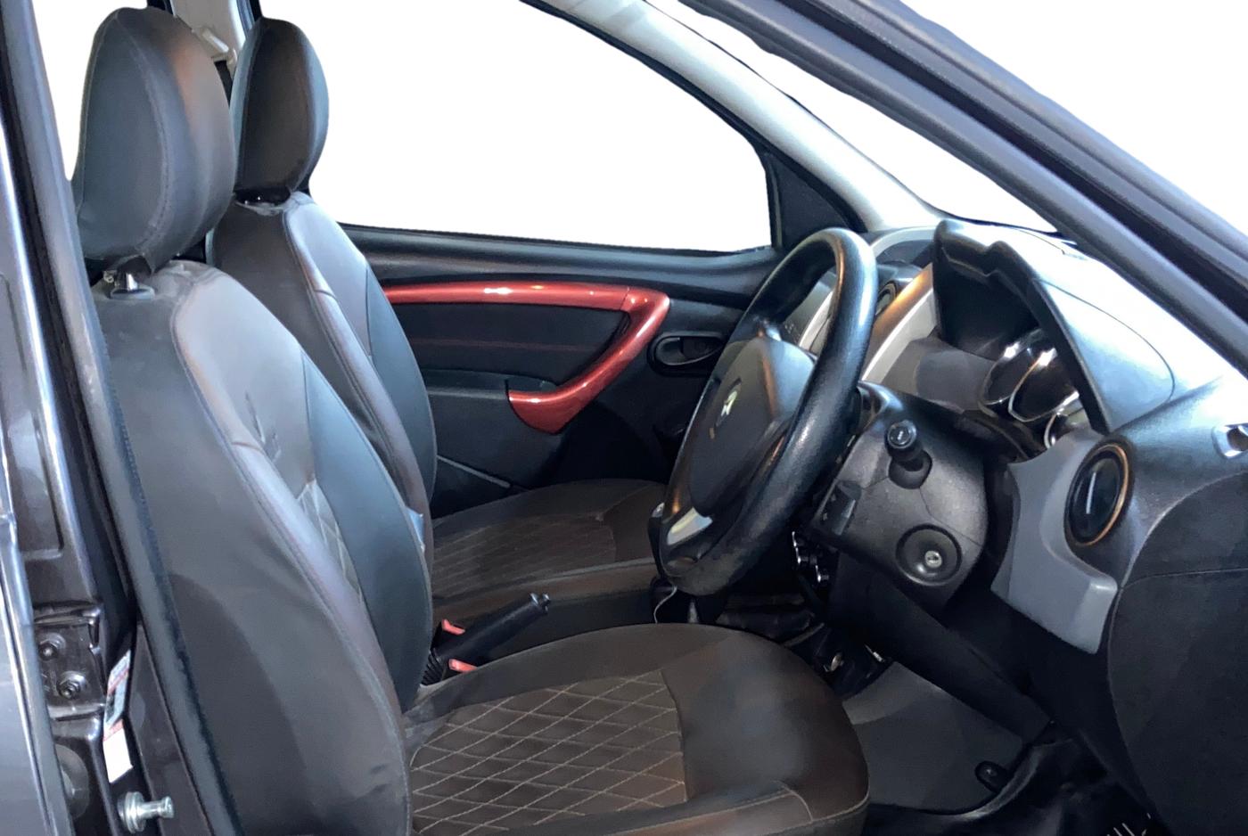 2018 Renault Duster 85 PS RXS MT DIESEL, Diesel, Manual, 87,335 km, Right Side Front Door Cabin