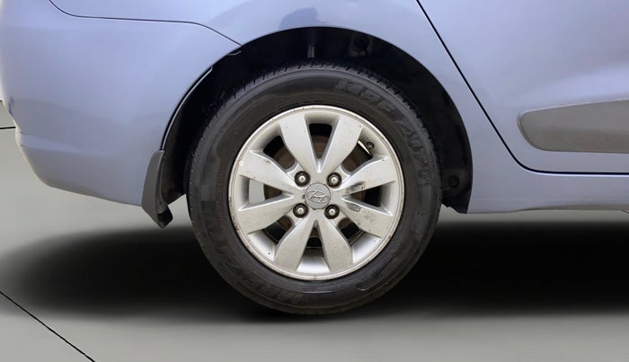 2014 Hyundai Xcent S (O) 1.2, Petrol, Manual, 1,40,022 km, Right Rear Wheel