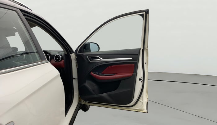 2023 MG ASTOR SAVVY 1.3 TURBO AT S RED, Petrol, Automatic, 23,588 km, RHS Front Door