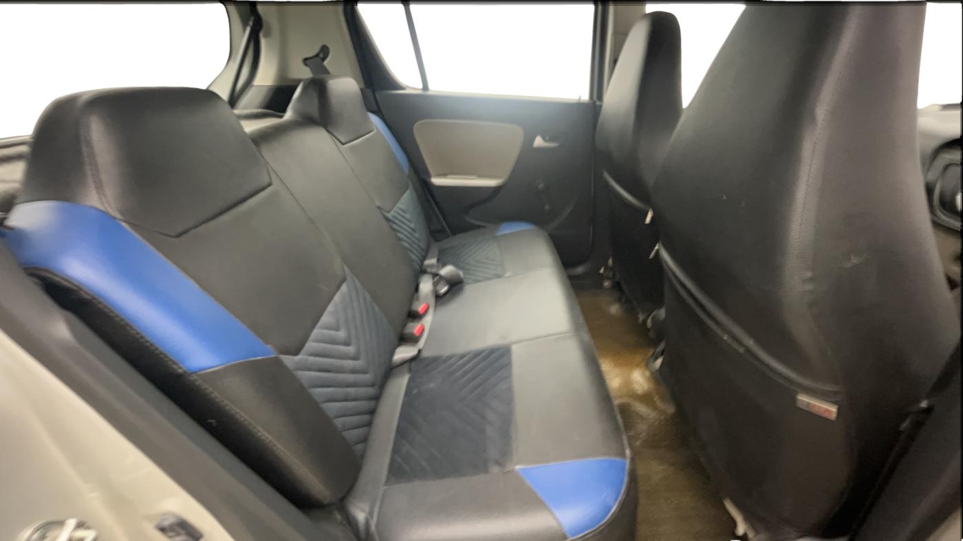 2015 Maruti Alto K10 VXI (O), Petrol, Manual, 38,958 km, Right Side Rear Door Cabin