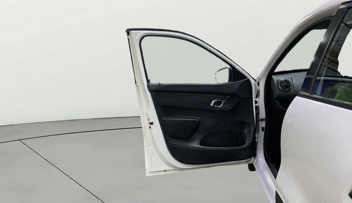 2019 Renault Kwid RXT 1.0 (O), Petrol, Manual, 24,133 km, LHS Front Door