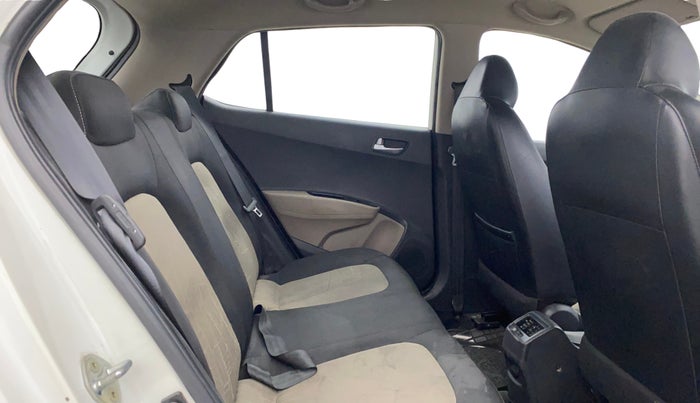 2015 Hyundai Grand i10 SPORTZ 1.2 KAPPA VTVT, Petrol, Manual, 46,802 km, Right Side Rear Door Cabin