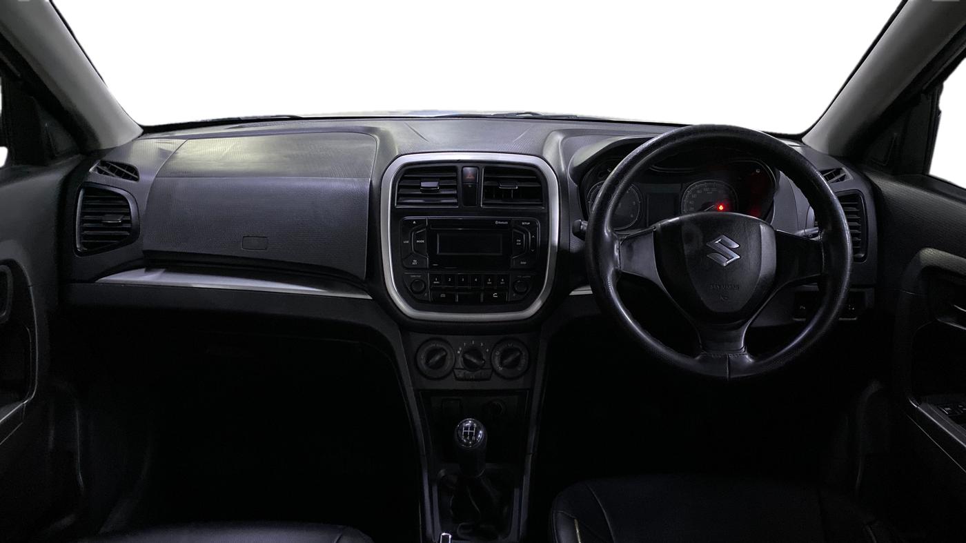 2017 Maruti Vitara Brezza VDI (O), Diesel, Manual, 48,372 km, Dashboard