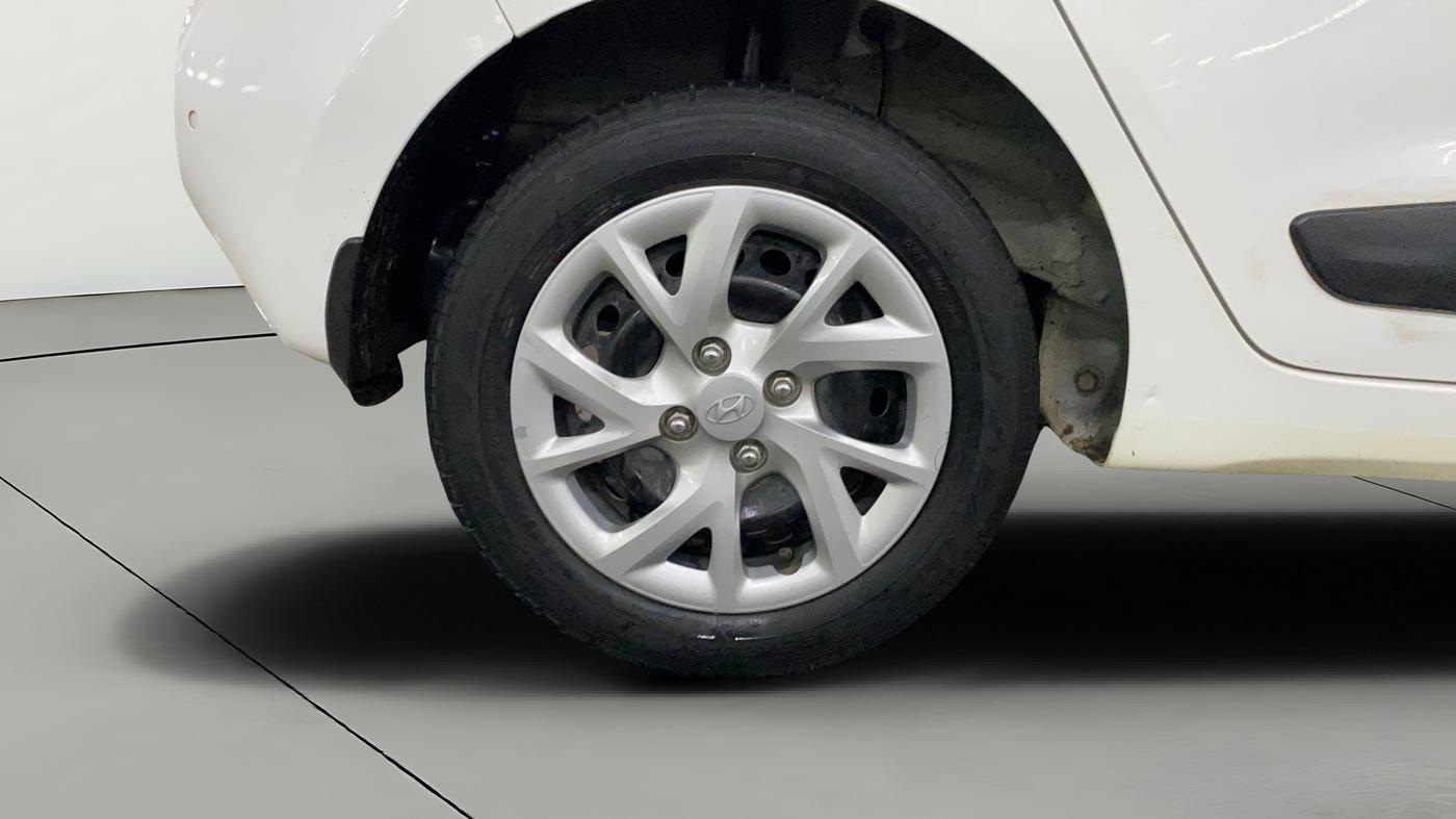 2018 Hyundai Grand i10 SPORTZ 1.2 KAPPA VTVT, Petrol, Manual, 42,162 km, Right Rear Wheel