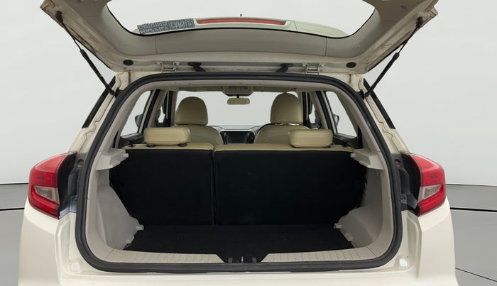 2022 Mahindra XUV300 W8 1.2 PETROL, Petrol, Manual, 45,817 km, Boot Open Zoomed View