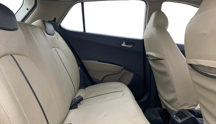 2014 Hyundai Grand i10 SPORTZ 1.2 KAPPA VTVT, Petrol, Manual, 85,786 km, Right Side Rear Door Cabin