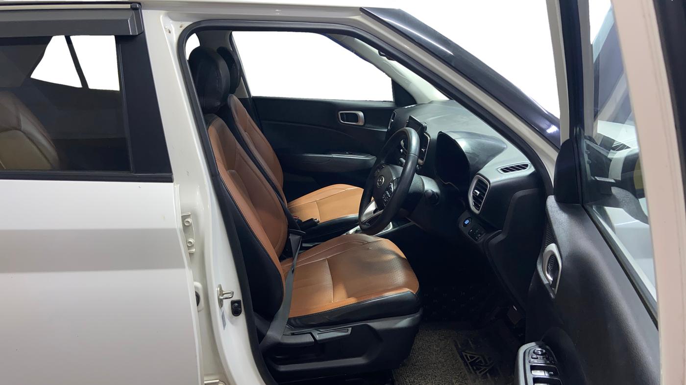 2019 Hyundai VENUE SX PLUS 1.0 TURBO DCT, Petrol, Automatic, 96,618 km, Right Side Front Door Cabin