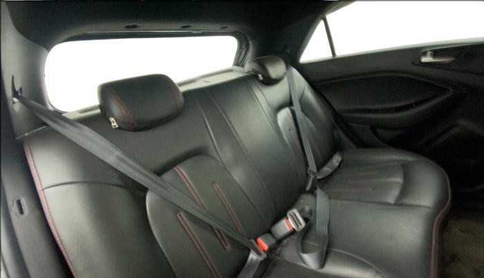 2019 Hyundai Elite i20 SPORTZ PLUS 1.2 DUAL TONE, Petrol, Manual, 23,356 km, Right Side Rear Door Cabin