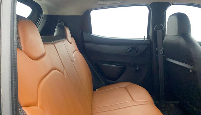 2018 Renault Kwid RXL 1.0, Petrol, Manual, 77,765 km, Right Side Rear Door Cabin