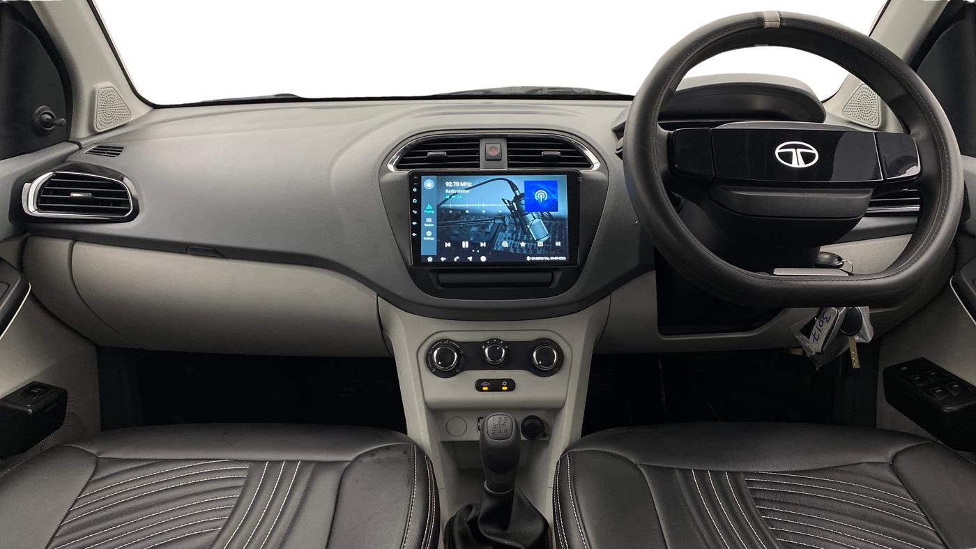 2025 Tata Tiago XM PETROL, Petrol, Manual, 4,159 km, Dashboard