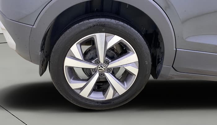 2022 Volkswagen TAIGUN TOPLINE 1.0 TSI MT, Petrol, Manual, 1,00,095 km, Right Rear Wheel