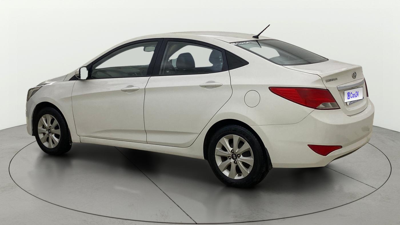 2015 Hyundai Verna FLUIDIC 4S 1.6 VTVT S(O), CNG, Manual, 46,565 km, Left Back Diagonal