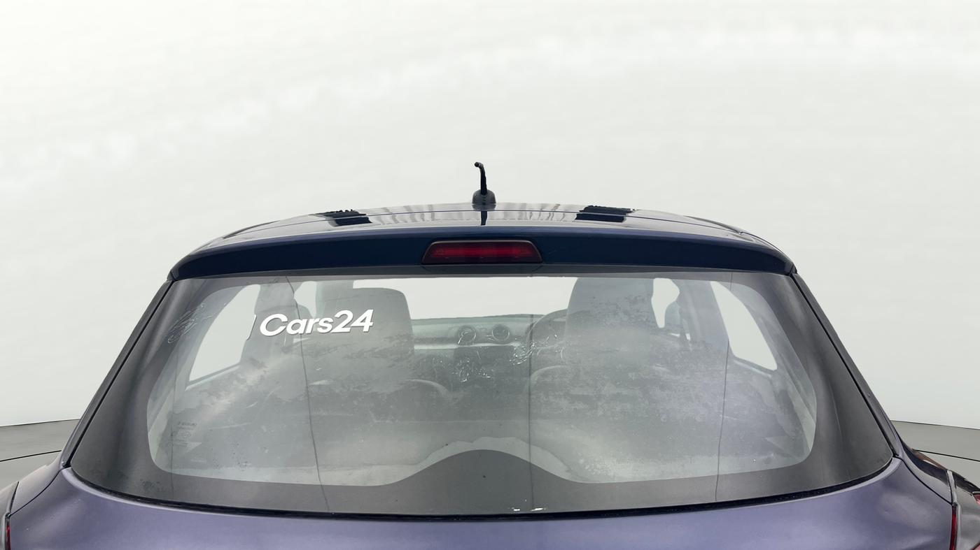2022 Maruti Swift VXI, Petrol, Manual, 93,598 km, Rear Windshield