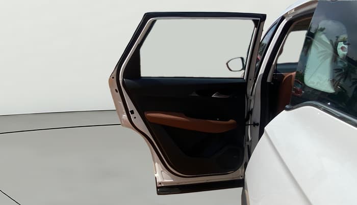 2021 MG HECTOR PLUS SMART 1.5 PETROL TURBO DCT 6-STR, Petrol, Automatic, 48,801 km, LHS Rear Door