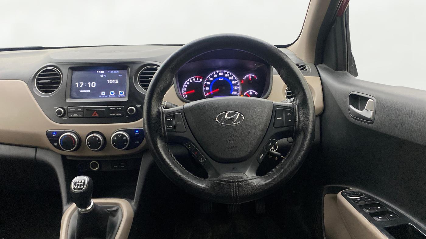 2018 Hyundai Grand i10 SPORTZ 1.2 KAPPA VTVT, Petrol, Manual, 1,34,608 km, Steering Wheel Close Up