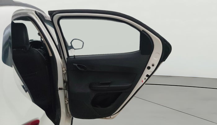 2018 Tata TIAGO NRG DIESEL, Diesel, Manual, 1,01,939 km, RHS Rear Door