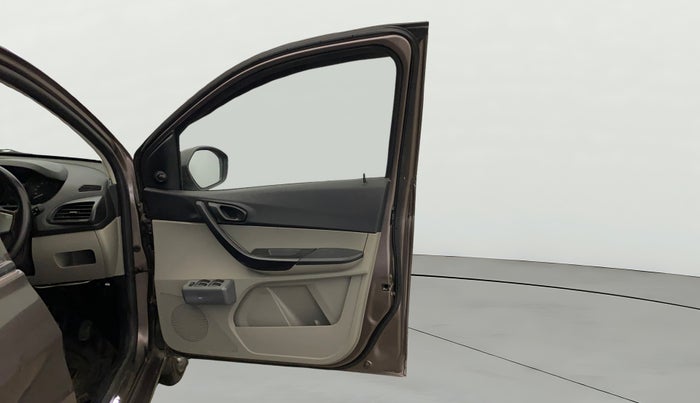 2018 Tata Tiago XE PETROL, Petrol, Manual, 77,423 km, RHS Front Door