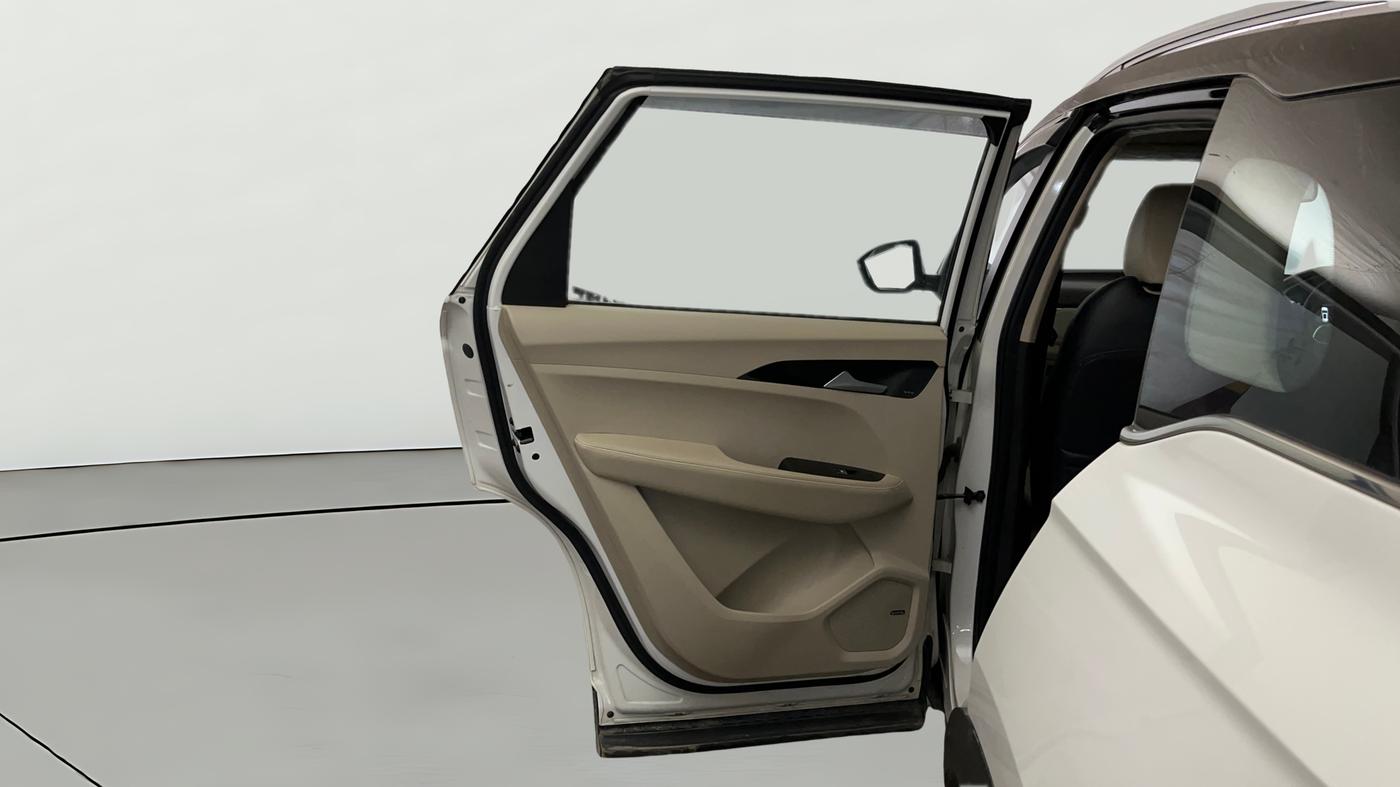 2021 MG HECTOR SHARP HYBRID 1.5 PETROL DUAL TONE, Petrol, Manual, 43,653 km, LHS Rear Door