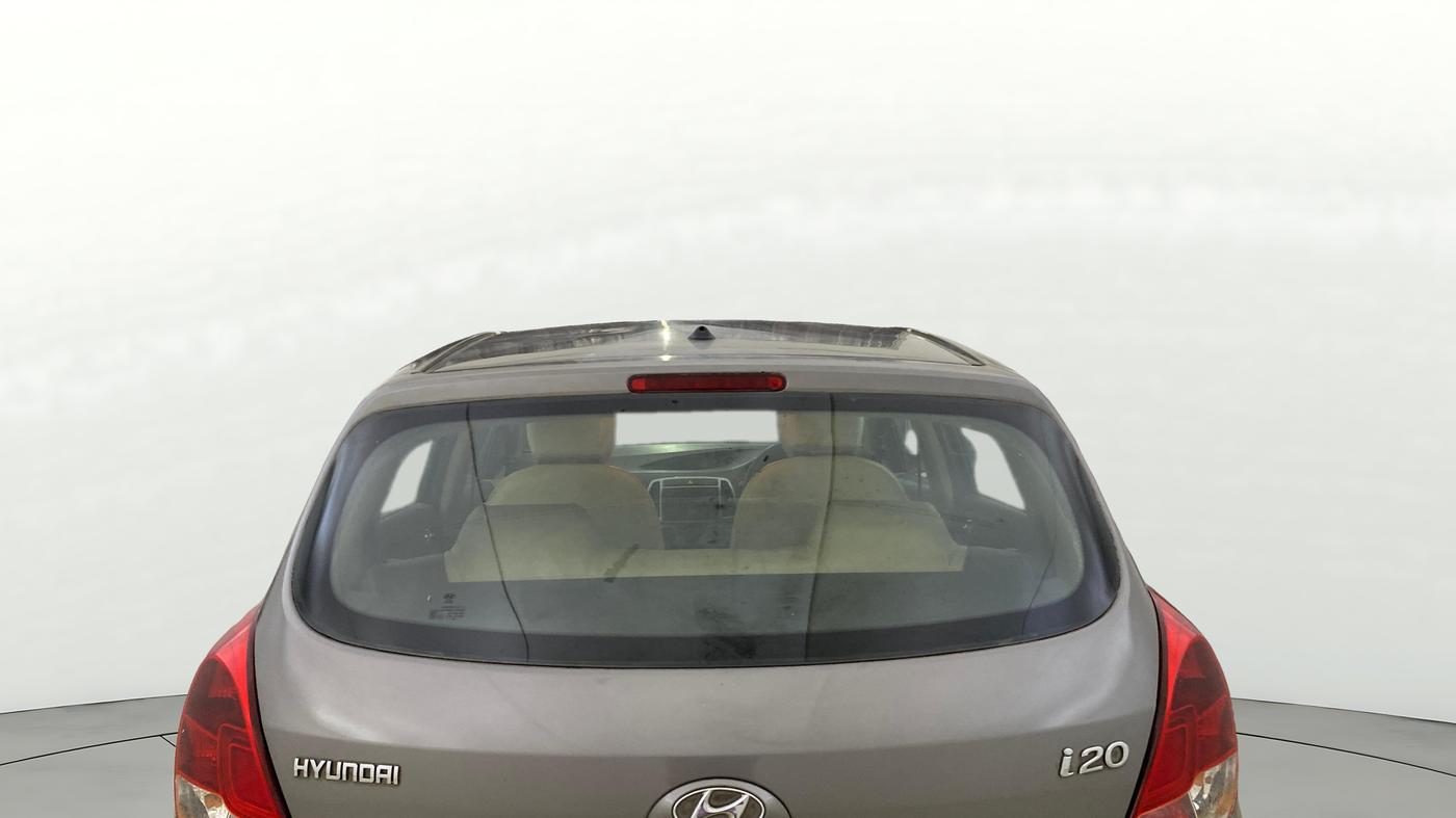 2013 Hyundai i20 MAGNA 1.2, Petrol, Manual, 1,43,751 km, Rear Windshield