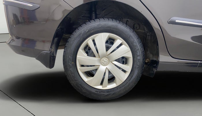 2019 Honda Amaze 1.2L I-VTEC S, Petrol, Manual, 1,30,770 km, Right Rear Wheel