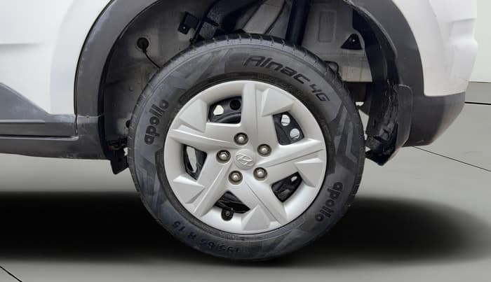 2020 Hyundai VENUE S 1.2, Petrol, Manual, 35,081 km, Left Rear Wheel