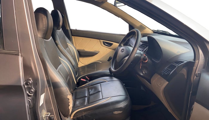 2013 Hyundai Eon D-LITE+, Petrol, Manual, 79,459 km, Right Side Front Door Cabin