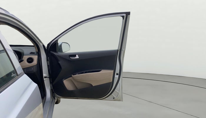 2018 Hyundai Grand i10 SPORTZ 1.2 KAPPA VTVT, Petrol, Manual, 66,773 km, RHS Front Door