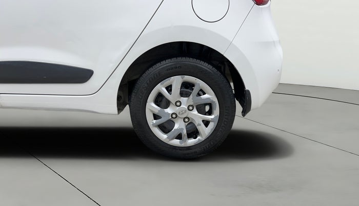 2017 Hyundai Grand i10 SPORTZ 1.2 KAPPA VTVT, Petrol, Manual, 83,853 km, Left Rear Wheel