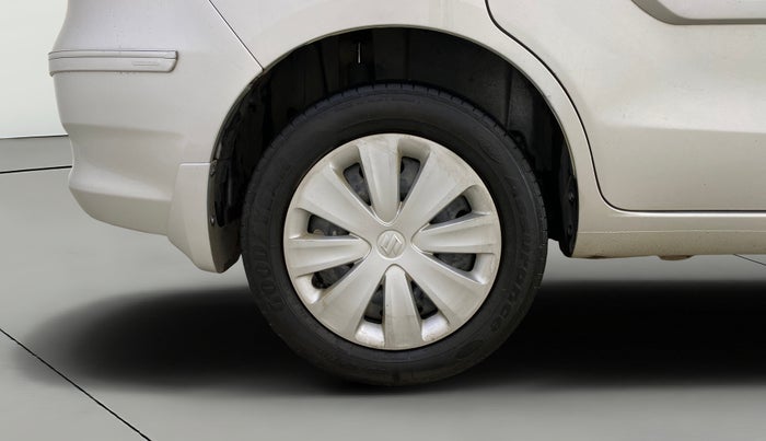 2016 Maruti Ertiga VXI AT, Petrol, Automatic, 71,206 km, Right Rear Wheel