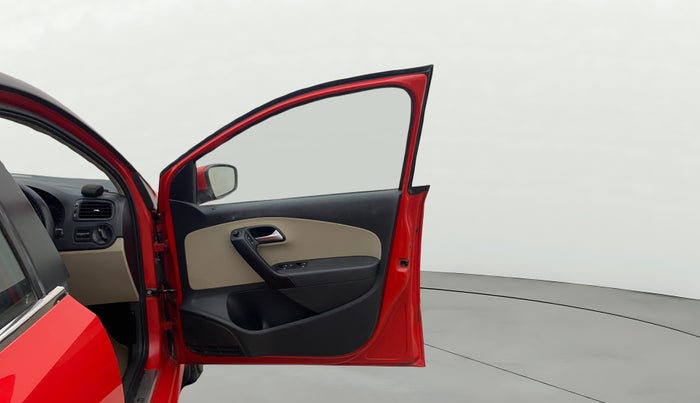 2014 Volkswagen Polo COMFORTLINE 1.2L, Petrol, Manual, 77,024 km, RHS Front Door