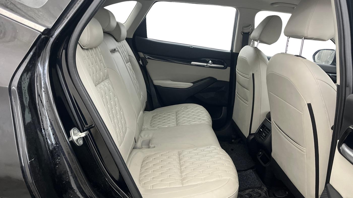 2021 KIA SELTOS HTX 1.5 PETROL, Petrol, Manual, 77,768 km, Right Side Rear Door Cabin