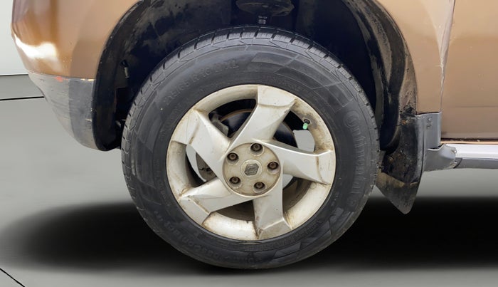 2013 Renault Duster 85 PS RXL DIESEL, Diesel, Manual, 1,11,669 km, Left Front Wheel