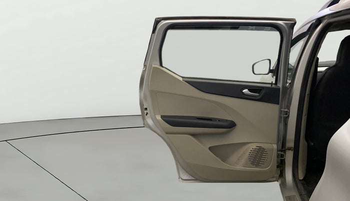 2021 Renault TRIBER RXZ, CNG, Manual, 48,940 km, LHS Rear Door