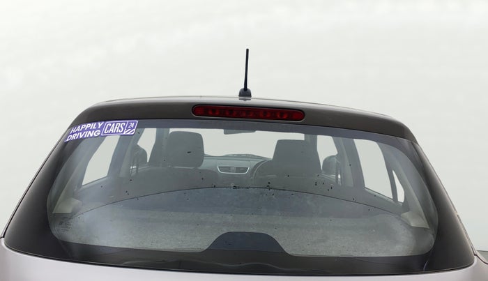 2014 Maruti Swift VDI, Diesel, Manual, 1,35,287 km, Rear Windshield