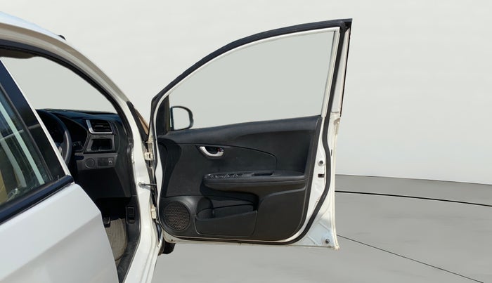 2017 Honda Brio VX MT, Petrol, Manual, 1,01,621 km, RHS Front Door