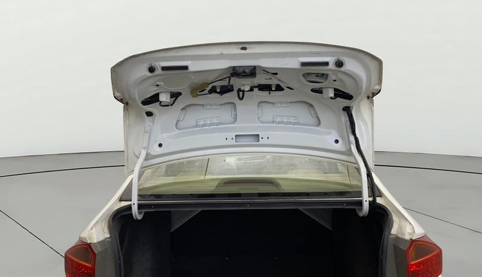 2016 Honda City 1.5L I-VTEC V MT, Petrol, Manual, 86,593 km, Boot Door Open