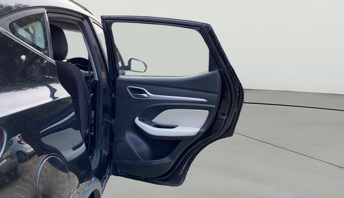 2023 MG ASTOR SUPER 1.5 MT, Petrol, Manual, 81,227 km, RHS Rear Door