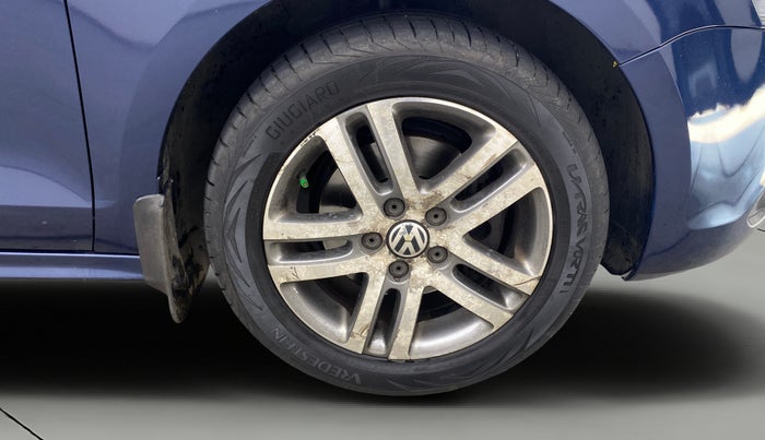 2014 Volkswagen Jetta HIGHLINE TDI, Diesel, Manual, 70,639 km, Right Front Wheel