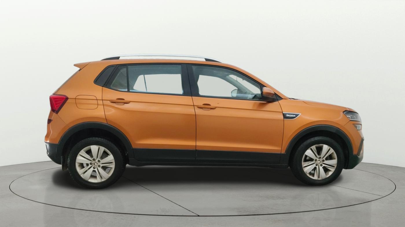 2021 Skoda KUSHAQ AMBITION 1.0L TSI AT, Petrol, Automatic, 49,886 km, Right Side View