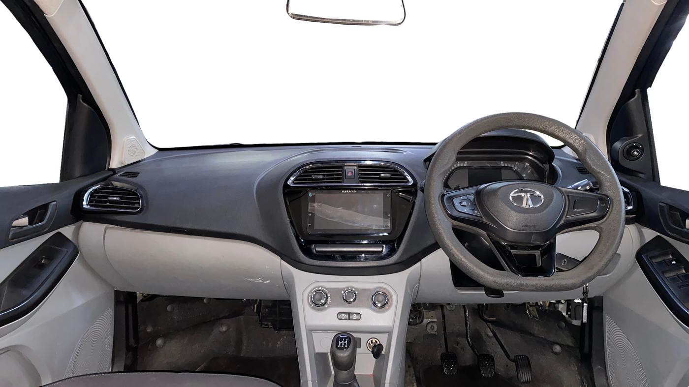 2022 Tata Tiago XT RHYTHM PETROL, Petrol, Manual, 14,740 km, Dashboard