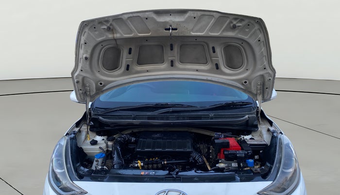 2020 Hyundai AURA SX PLUS 1.2 AMT, CNG, Automatic, 1,03,686 km, Open Bonet