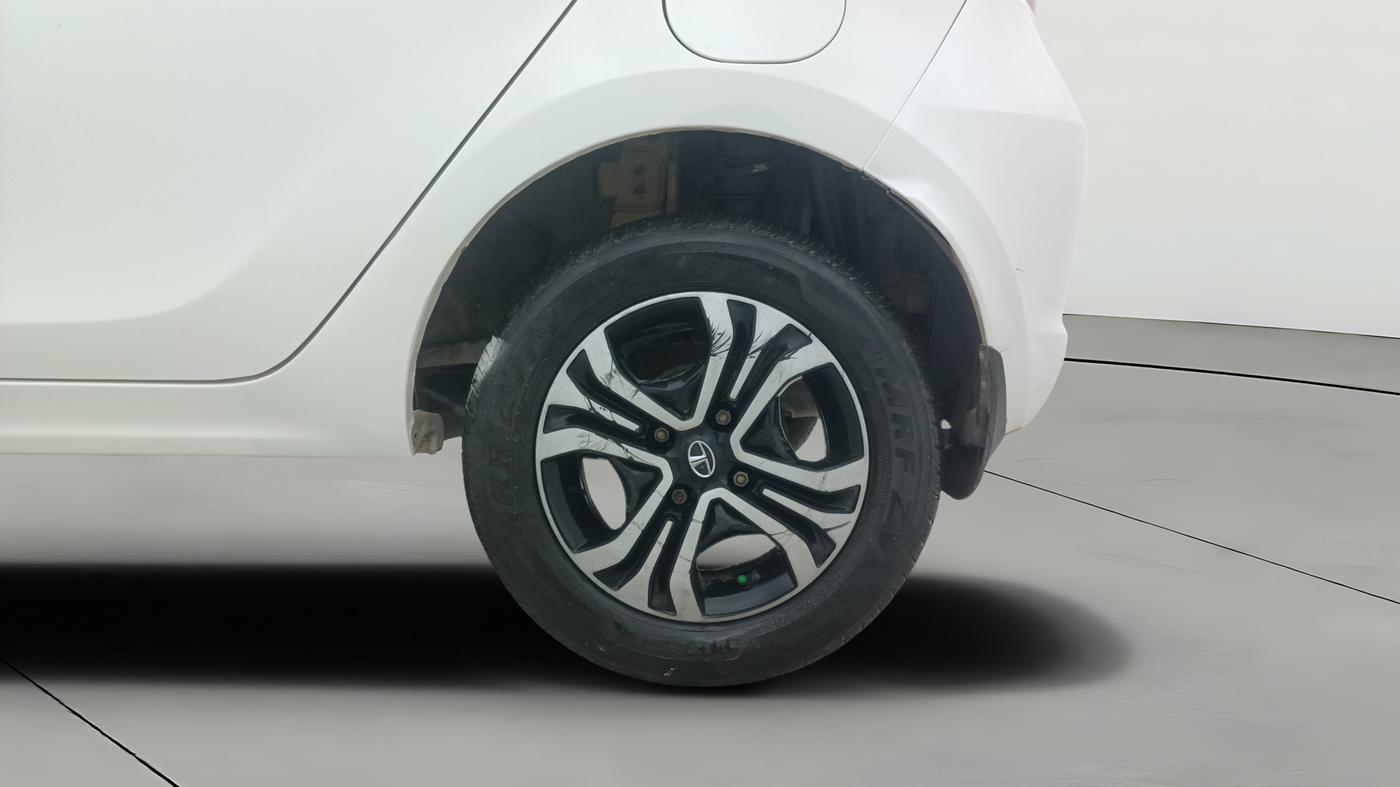 2019 Tata Tiago XZA PETROL, Petrol, Automatic, 31,033 km, Left Rear Wheel