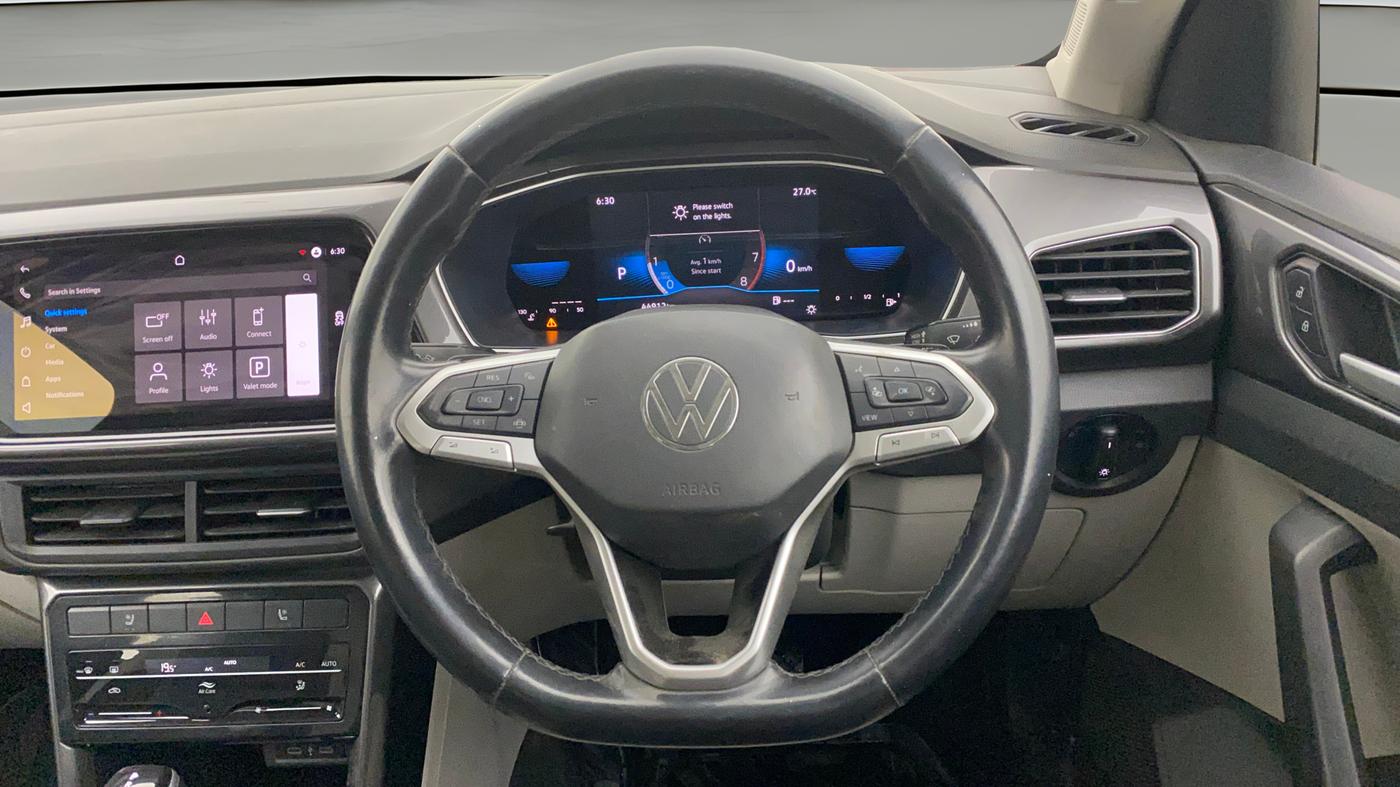 2022 Volkswagen TAIGUN TOPLINE 1.0 TSI AT, Petrol, Automatic, 44,705 km, Steering Wheel Close Up
