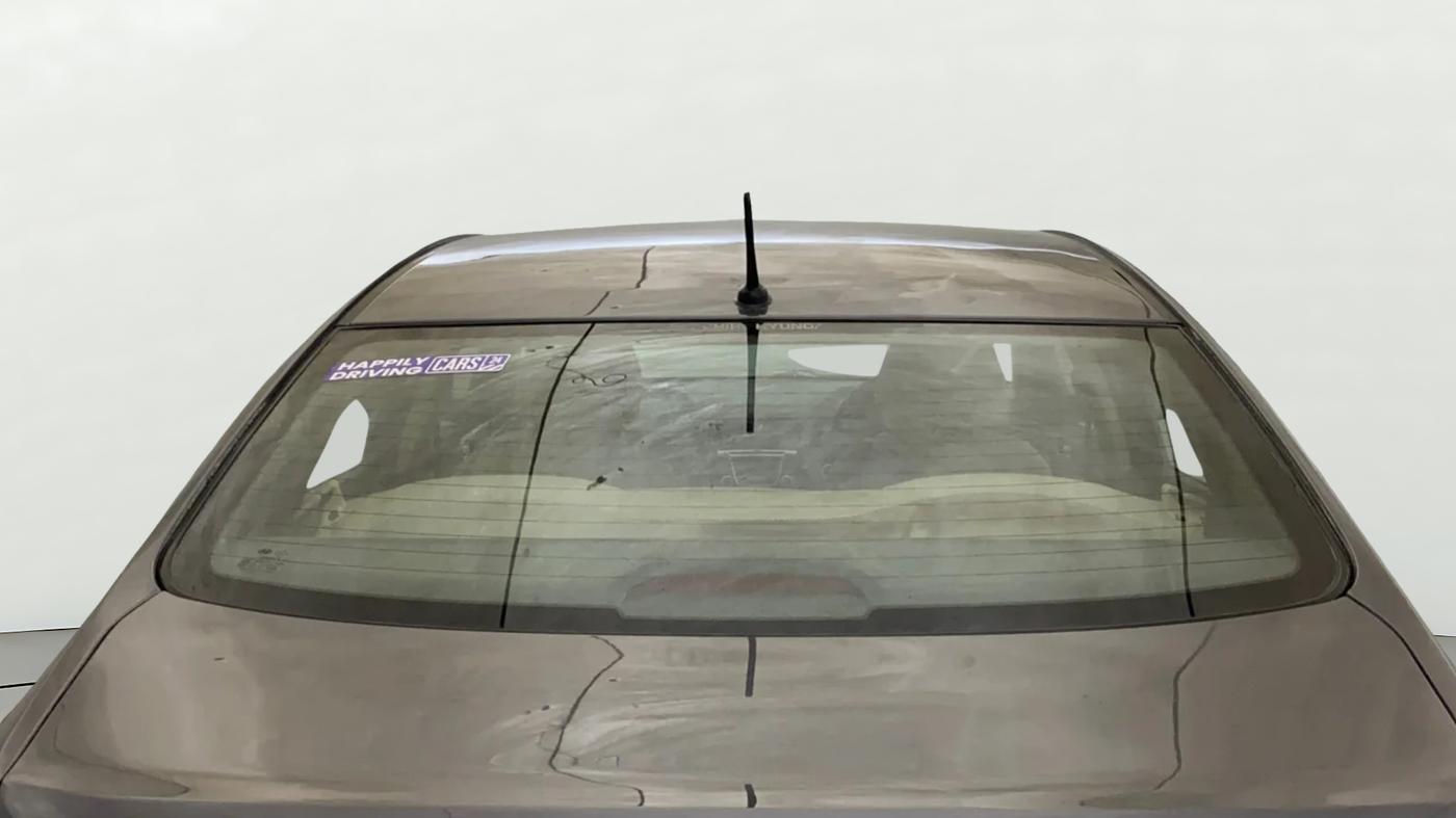 2015 Hyundai Verna FLUIDIC 4S 1.6 VTVT S(O), Petrol, Manual, 51,666 km, Rear Windshield
