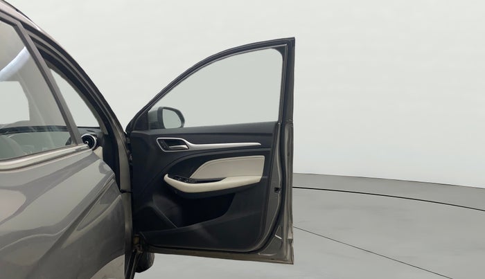 2023 MG ASTOR SHARP 1.5 CVT, Petrol, Automatic, 35,136 km, RHS Front Door