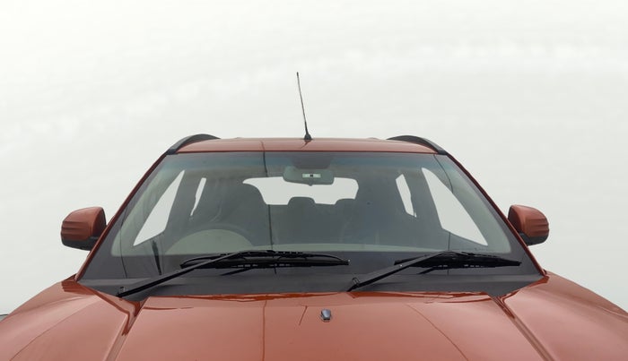 2016 Mahindra Kuv100 K8 D 6 STR, Diesel, Manual, 73,673 km, Front Windshield