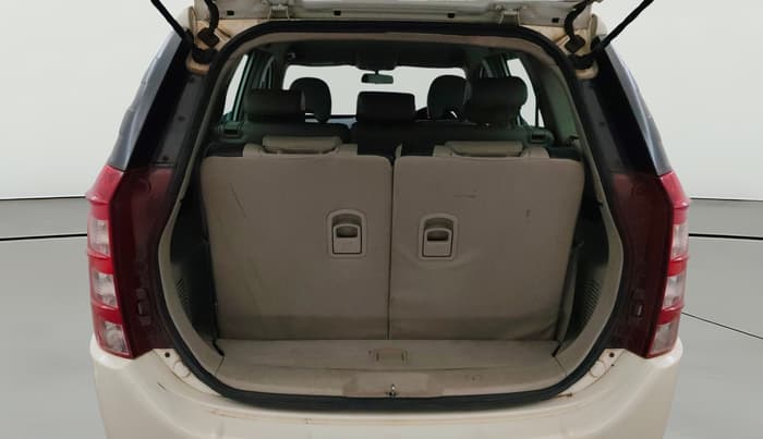 2016 Mahindra XUV500 W4, Diesel, Manual, 1,11,033 km, Boot Open Zoomed View