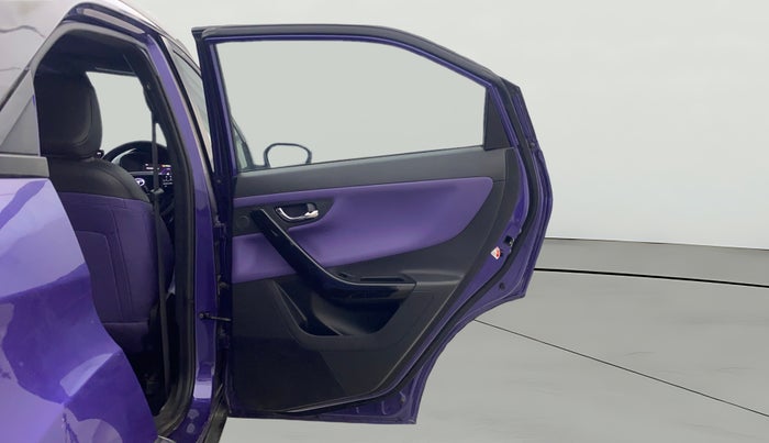 2023 Tata NEXON FEARLESS PURPLE + SUNROOF DUAL TONE 1.2 PETROL, Petrol, Manual, 42,318 km, RHS Rear Door