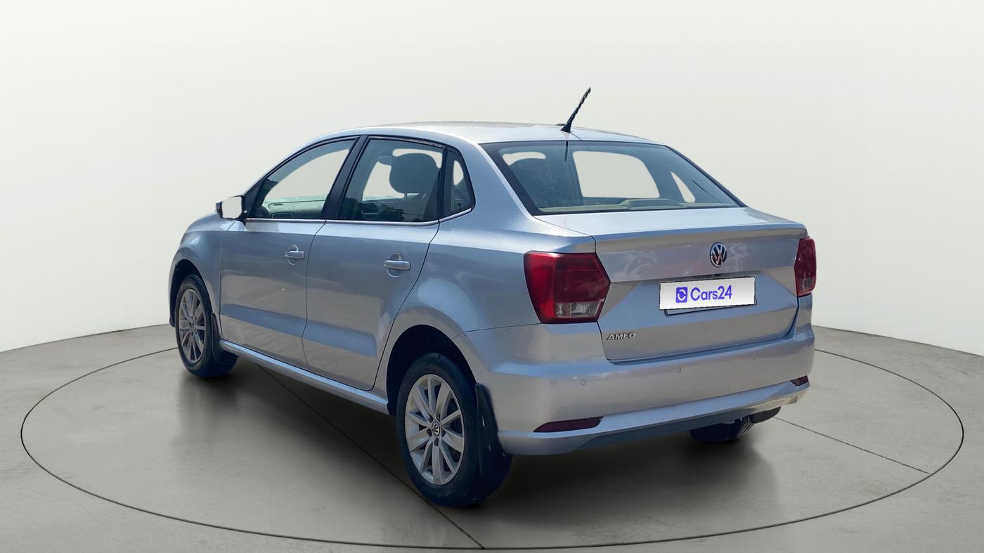 2017 Volkswagen Ameo HIGHLINE PLUS 1.5L AT 16 ALLOY, Diesel, Automatic, 1,06,109 km, Left Back Diagonal