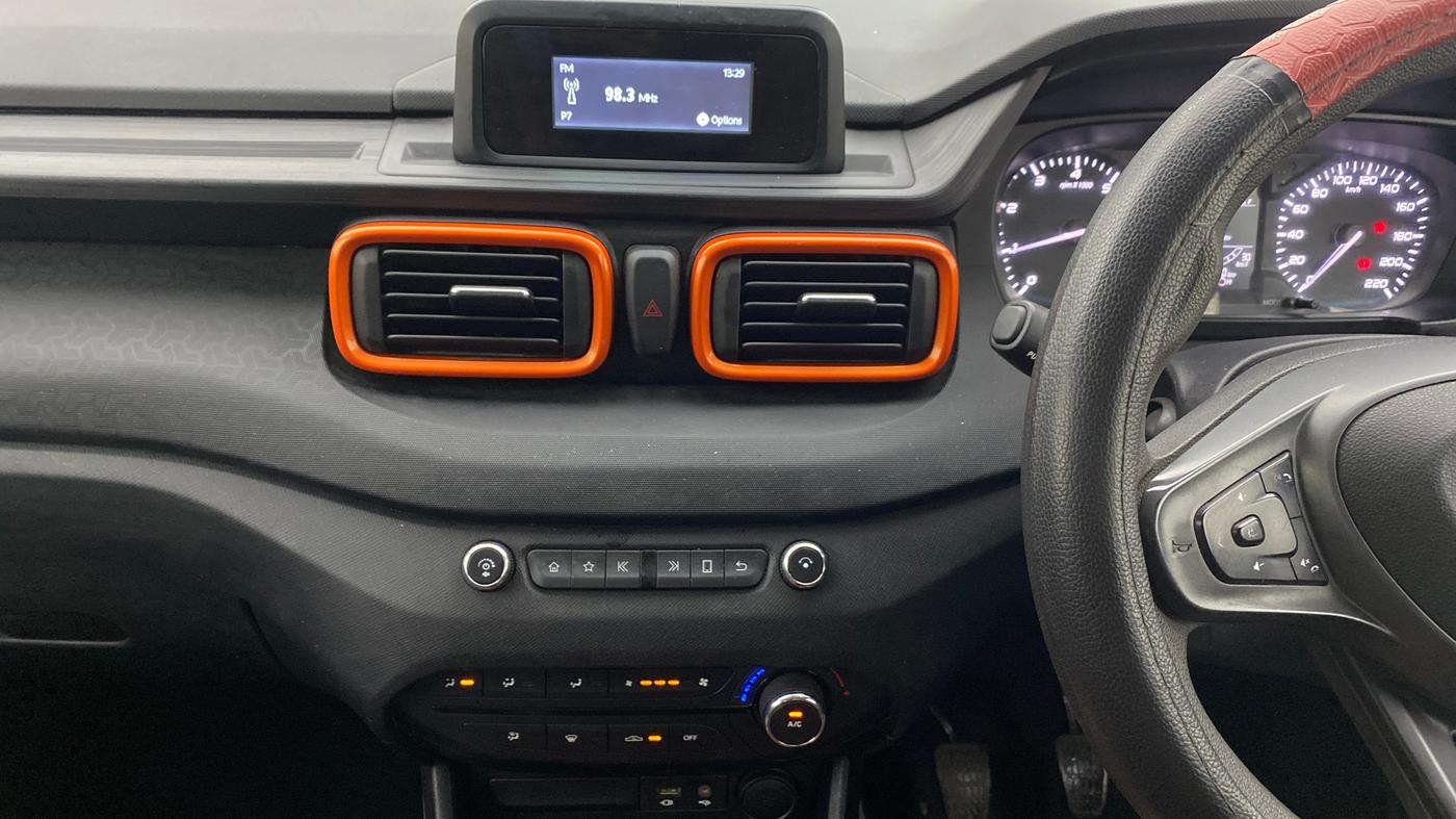 2022 Tata PUNCH ADVENTURE MT, Petrol, Manual, 45,108 km, Air Conditioner